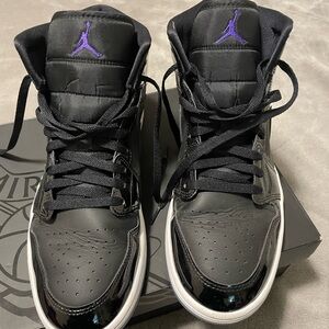 Jordan Men's Shoes in Black and Purple